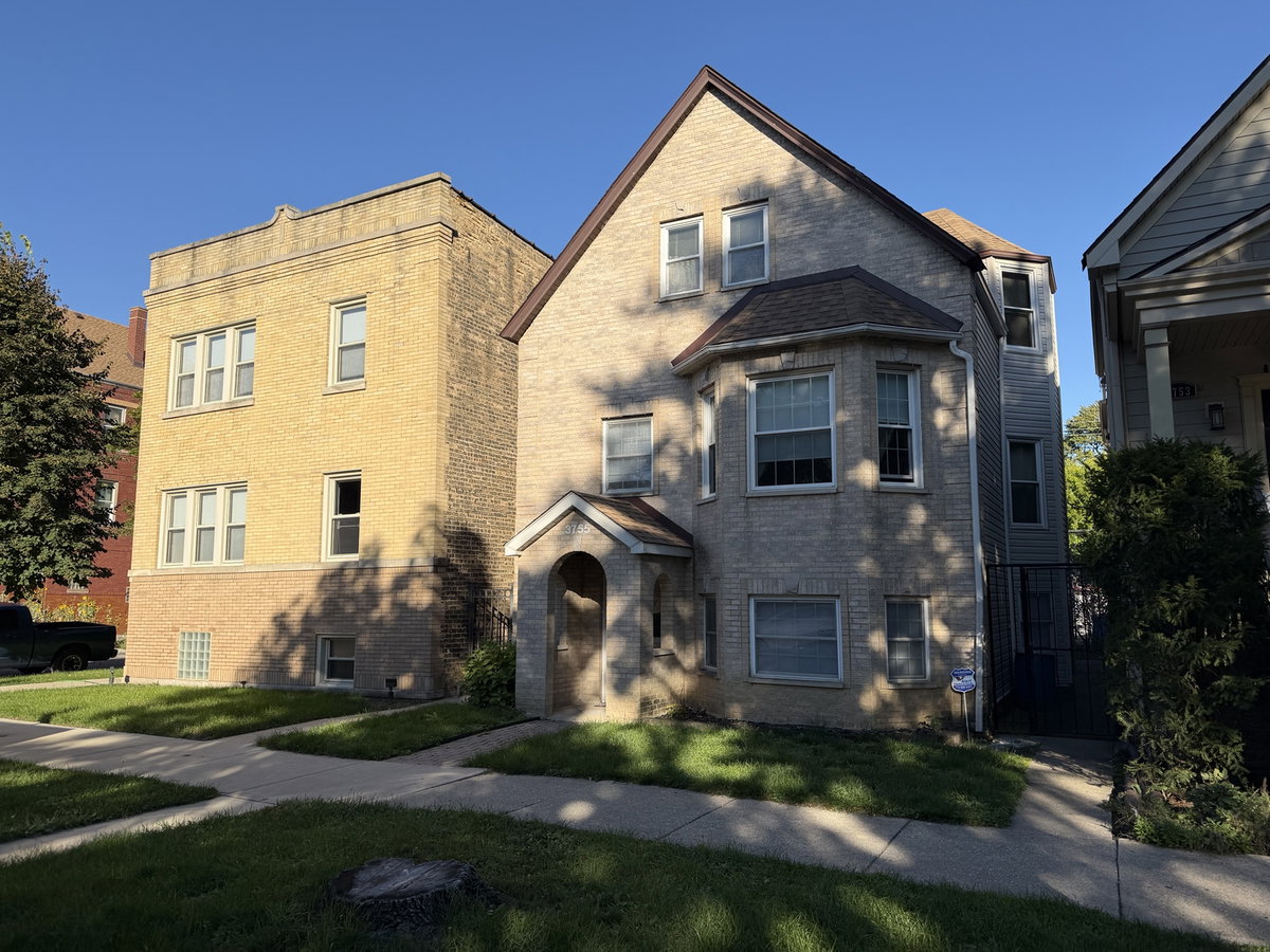 3755 N Christiana Avenue #2
