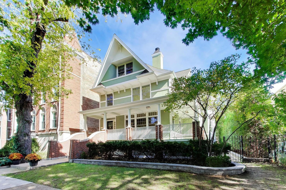 5331 N Magnolia Avenue, Chicago, IL 60640