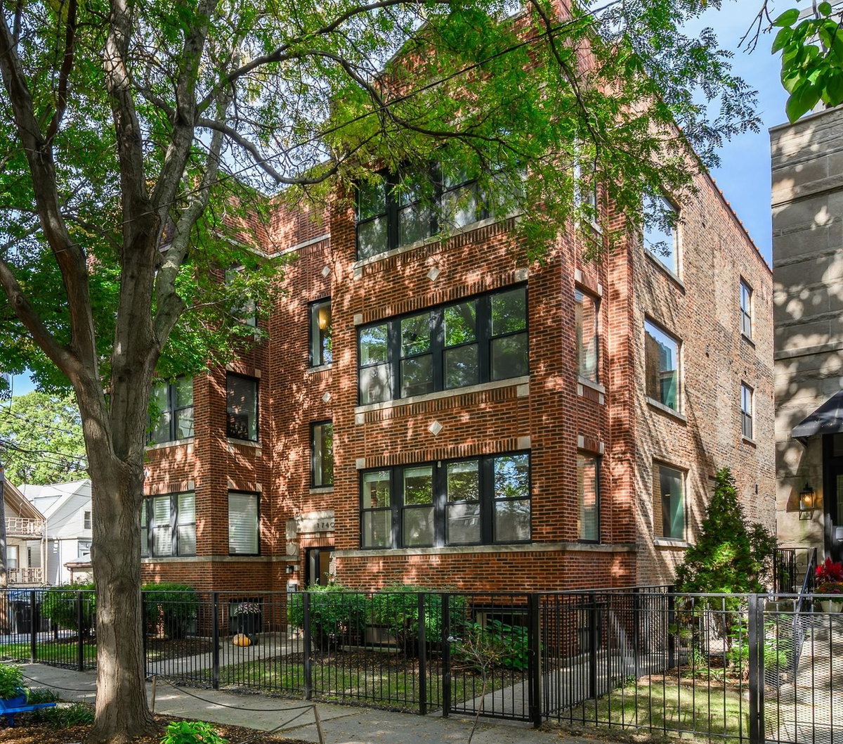 1740 W Catalpa Avenue #1E, Chicago, IL 60640