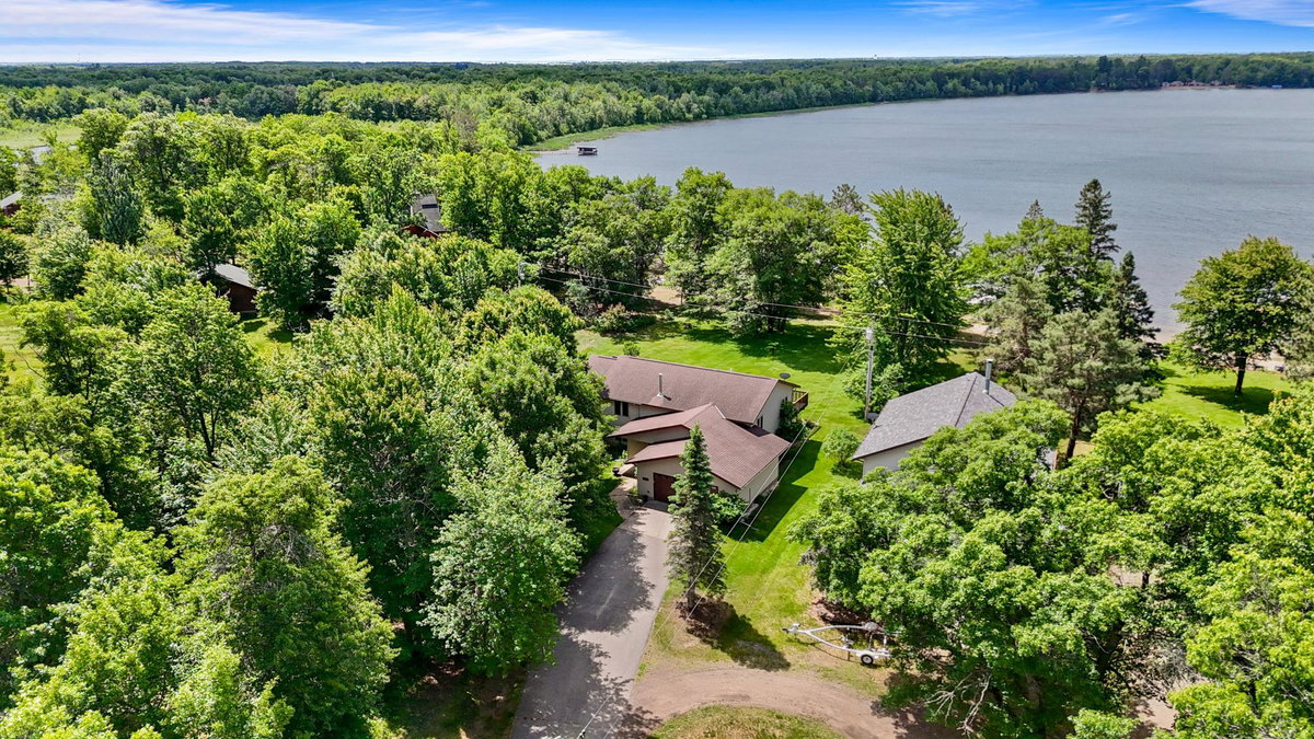 7101 Browns Lane, Brainerd, MN 56401