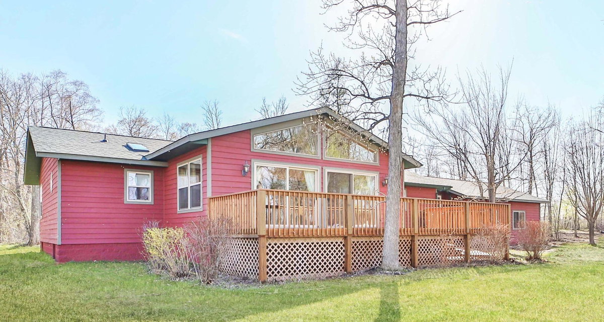 18352 Johnson Road, Brainerd, MN 56401