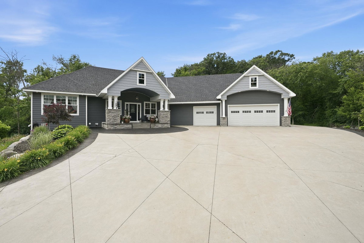 Listing Photo