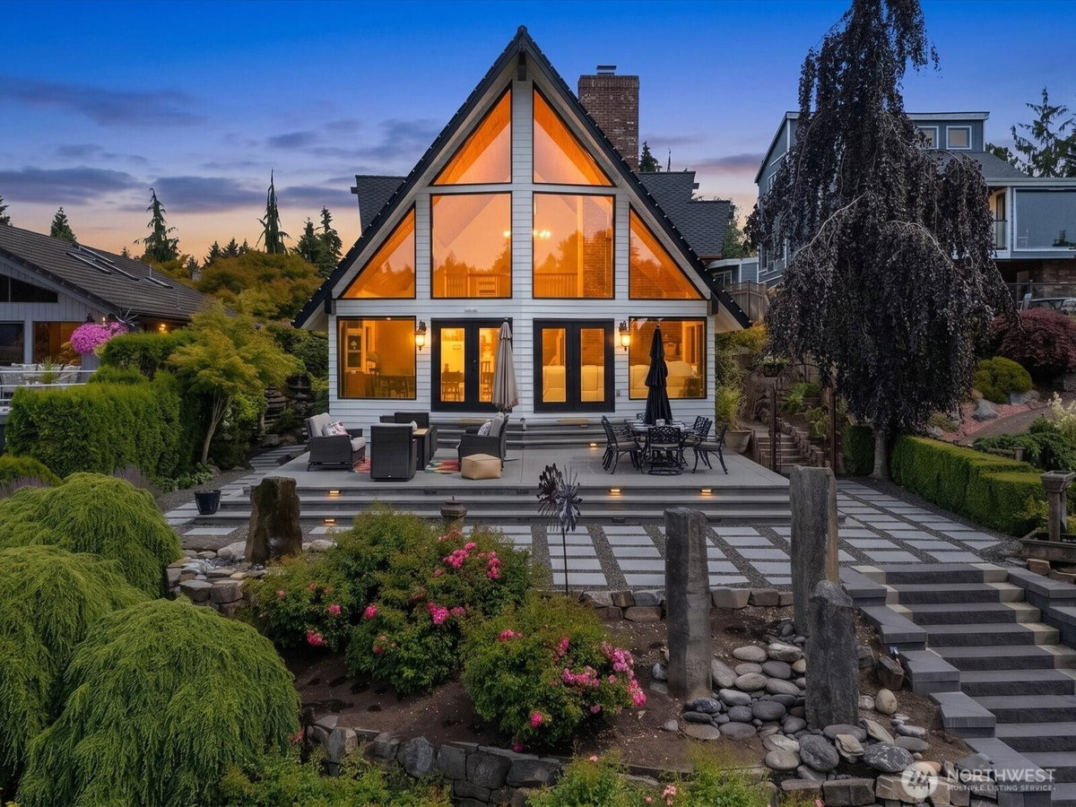 1504 E Lakeshore Drive, Lake Stevens, WA 98258