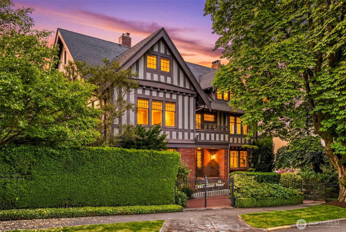 2218 E Prospect Street, Seattle, WA 98112