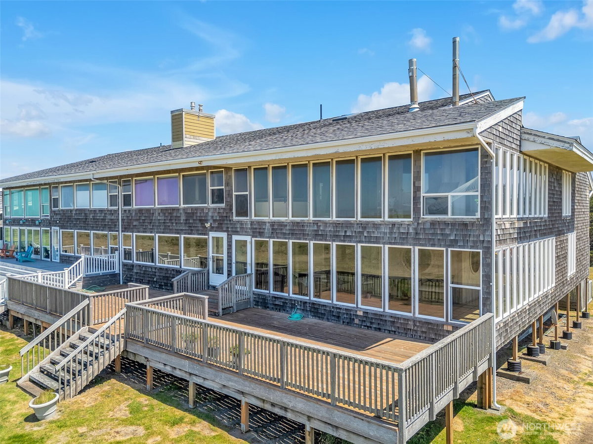 35601 G Street #1, Ocean Park, WA 98640