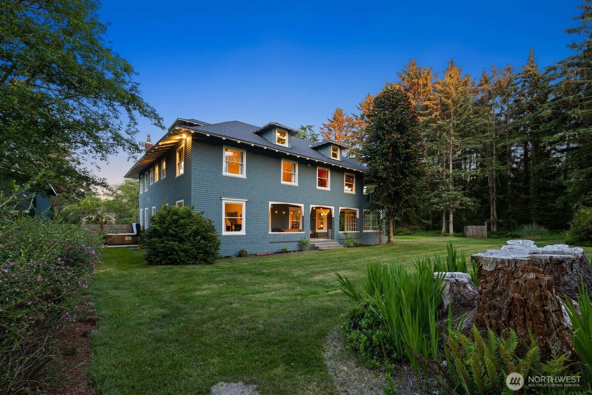 2415 Willows Road, Seaview, WA 98644