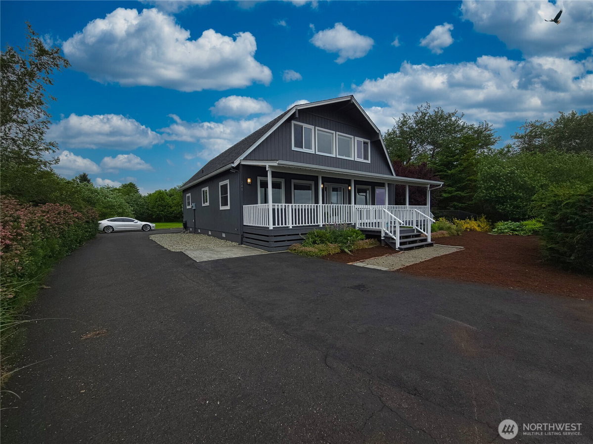 240 Stringtown Road, Ilwaco, WA 98624