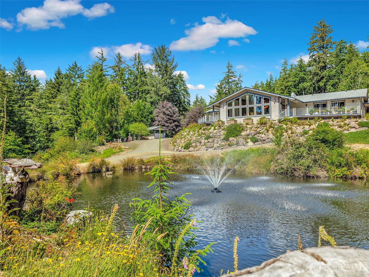 3201 Alt. Hwy 101, Ilwaco, WA 98624