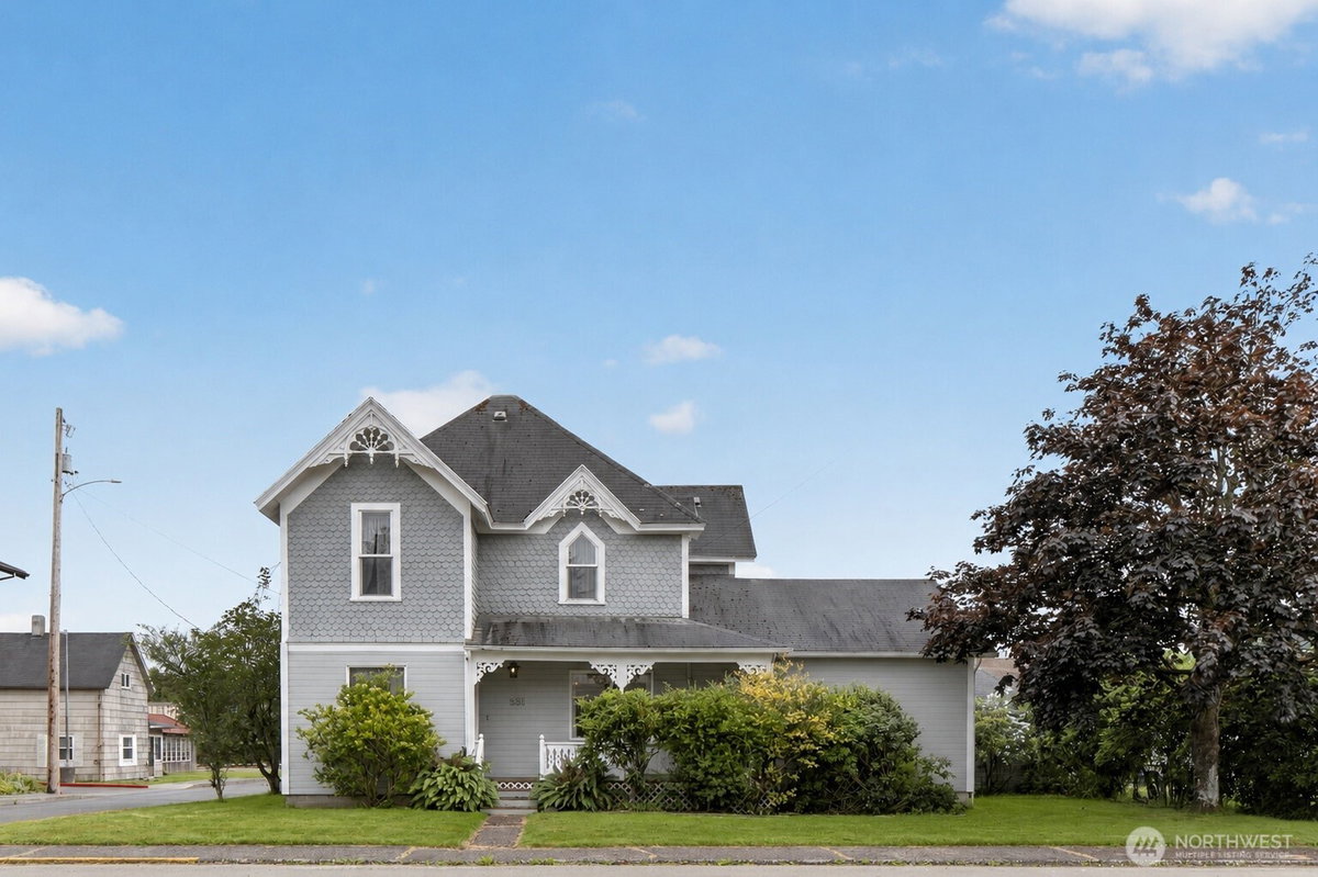 231 Spruce Street, Ilwaco, WA 98624