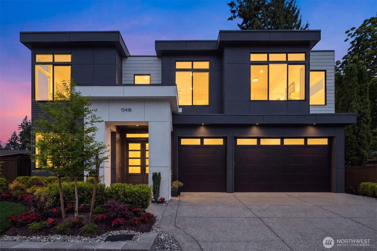 13418 NE 100th Street, Kirkland, WA 98033