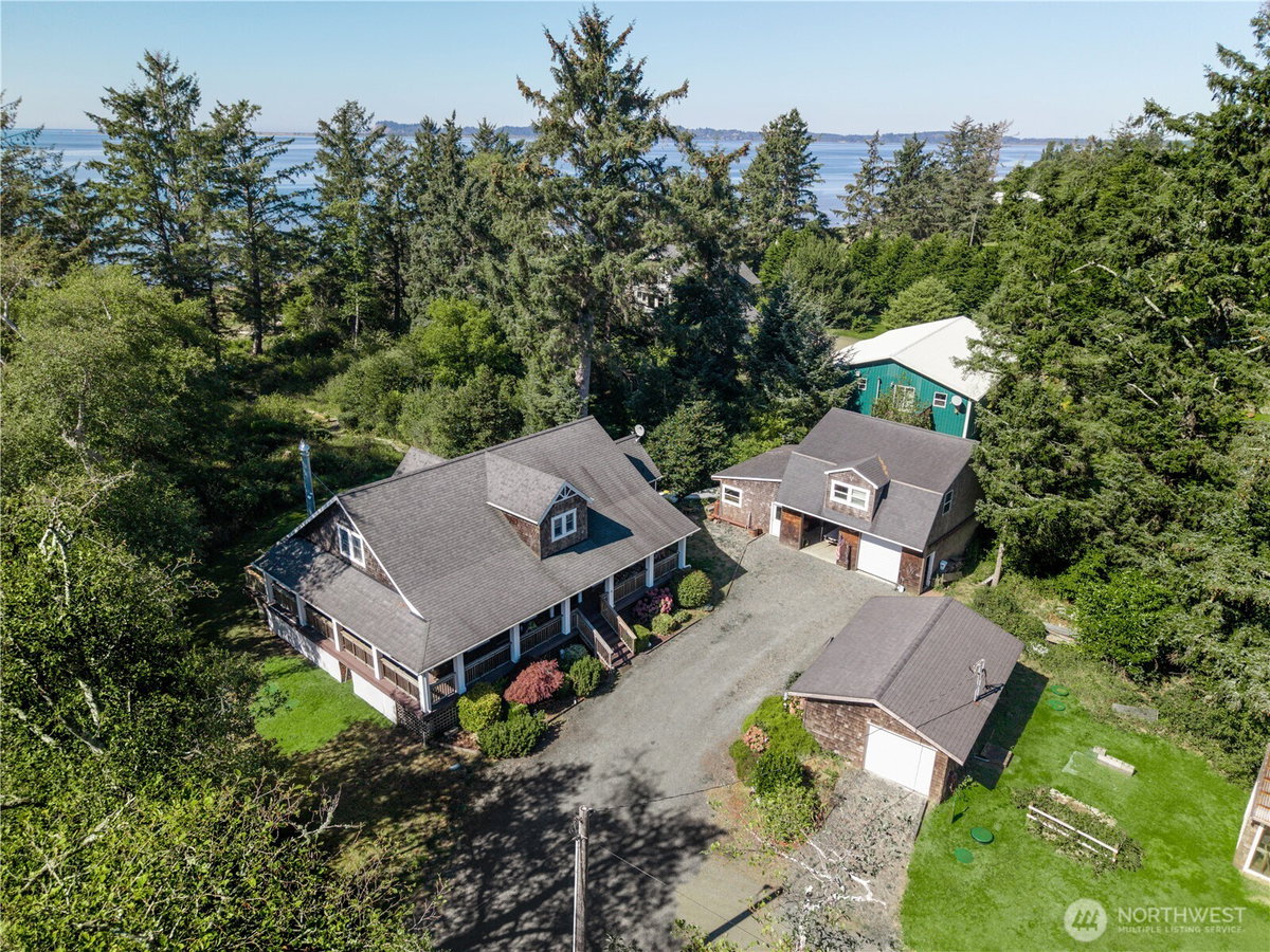 10 12 Prince Street W, Chinook, WA 98614