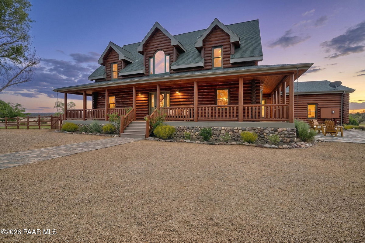 13560 N Walking Y Lane, Prescott, AZ 86305