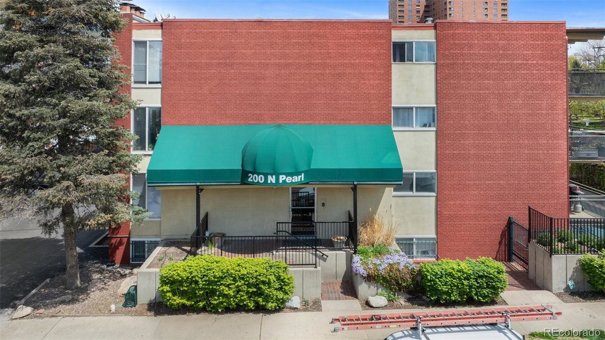 200 N Pearl Street #106