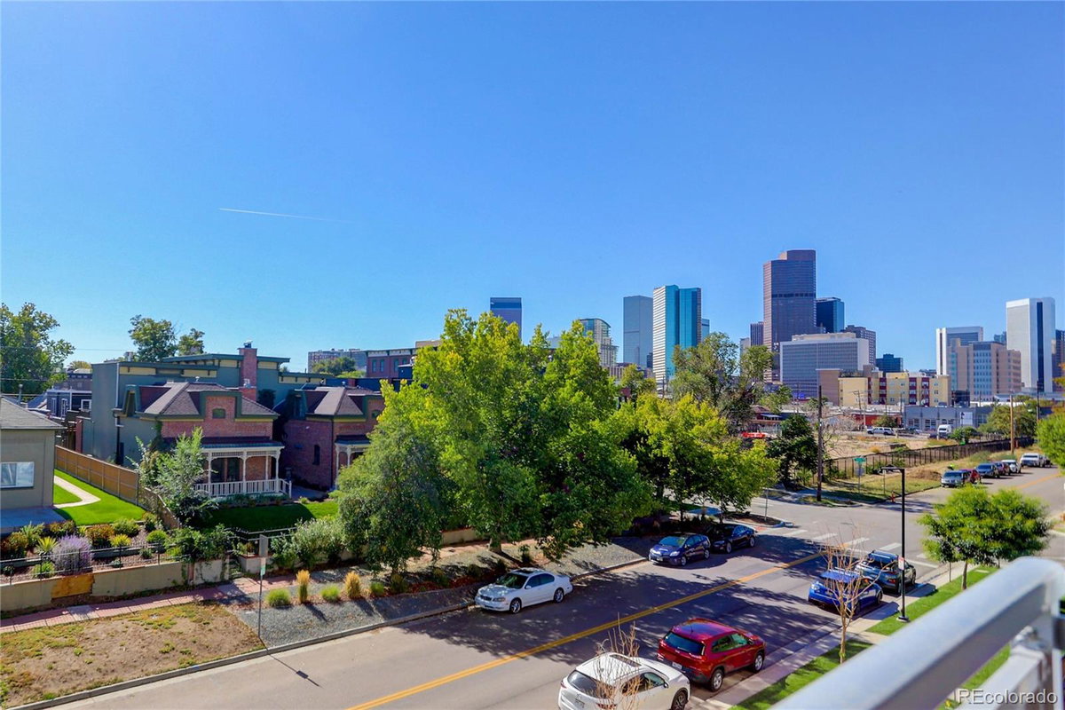 2525 Arapahoe Street #206