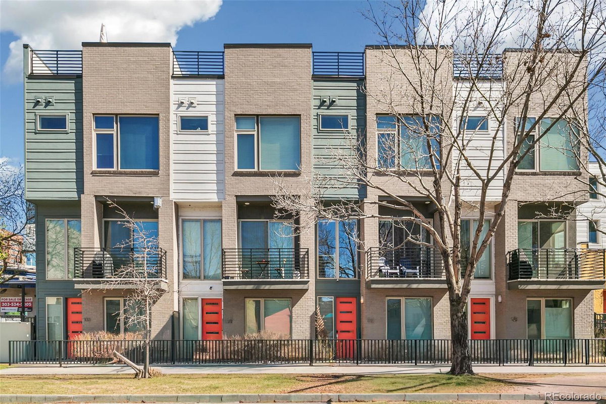 61 W 10th Avenue