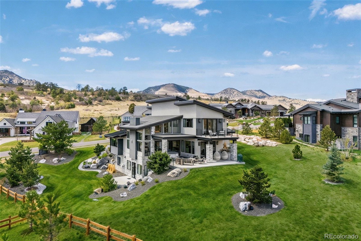 15201 Dinosaur Ridge Road