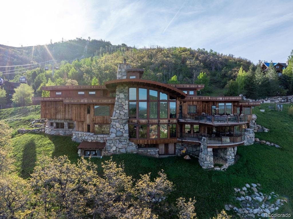 featured property