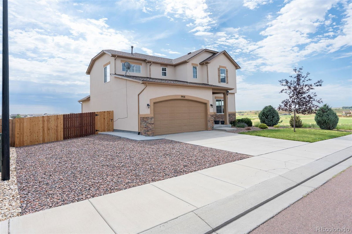 7926 Dutchl Loop