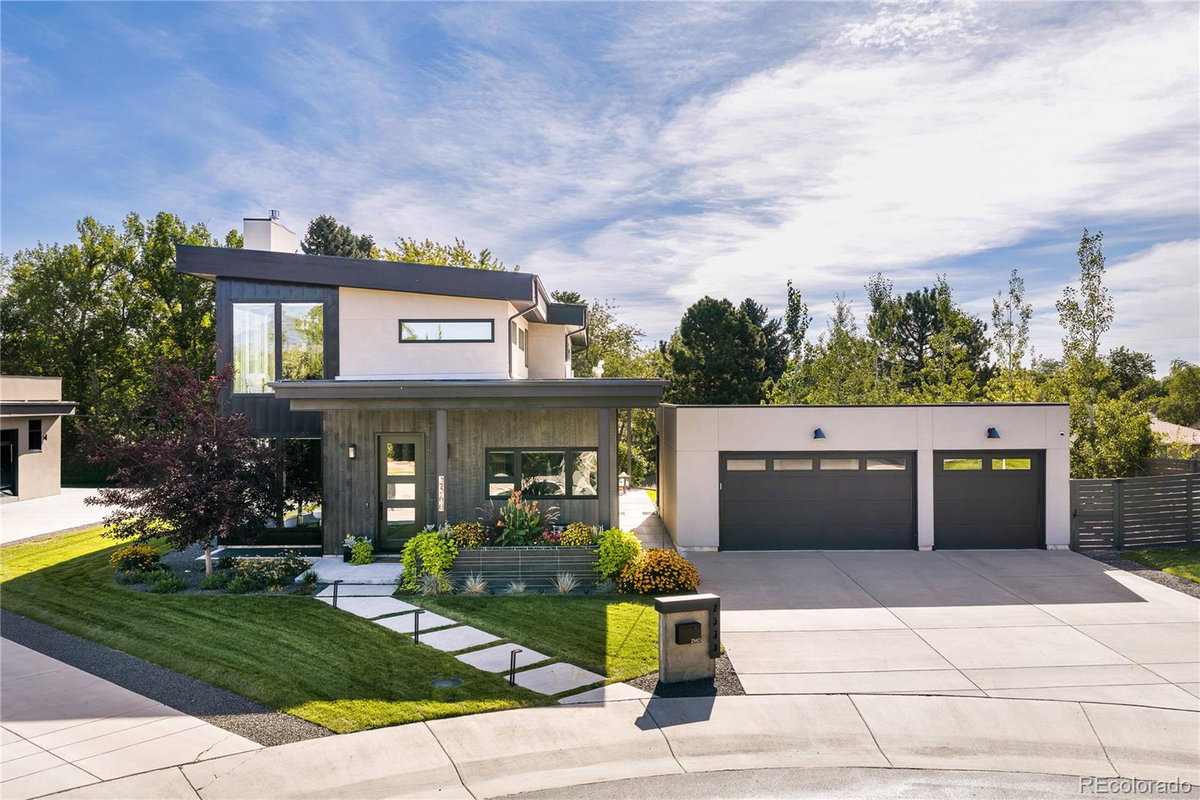 2560 Newcombe Way