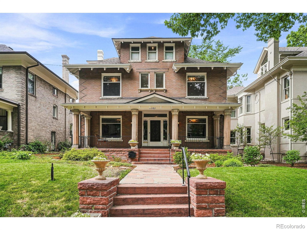 1121 N Humboldt Street