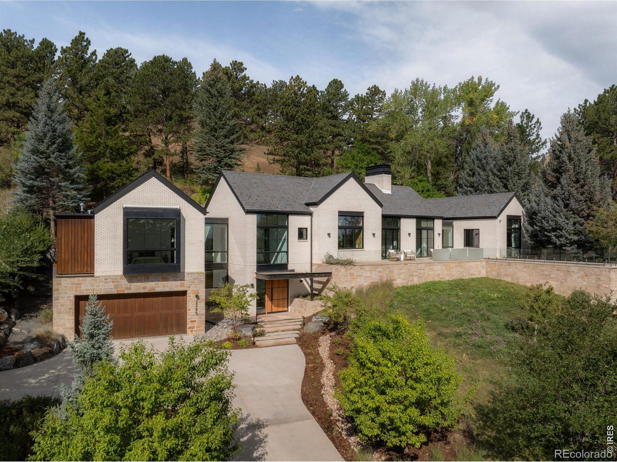 featured property