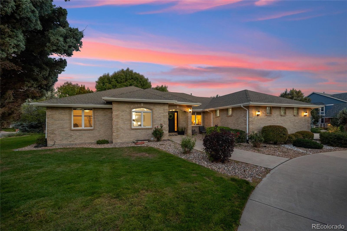 13996 Lexington Place