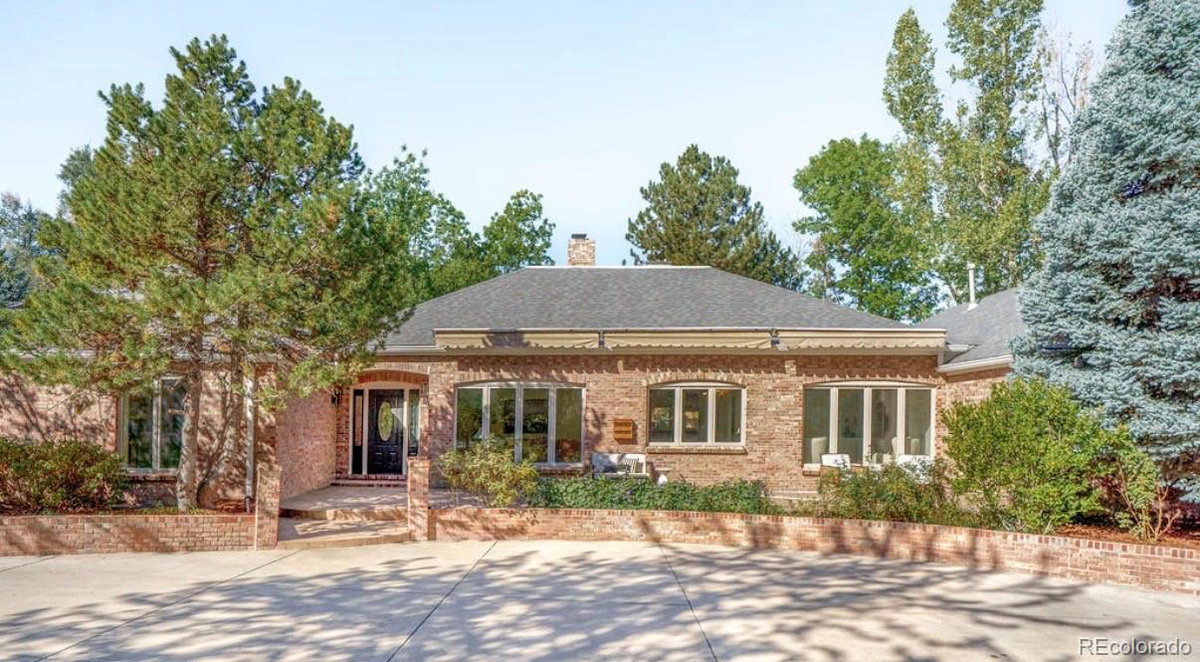 1 Brookside Drive