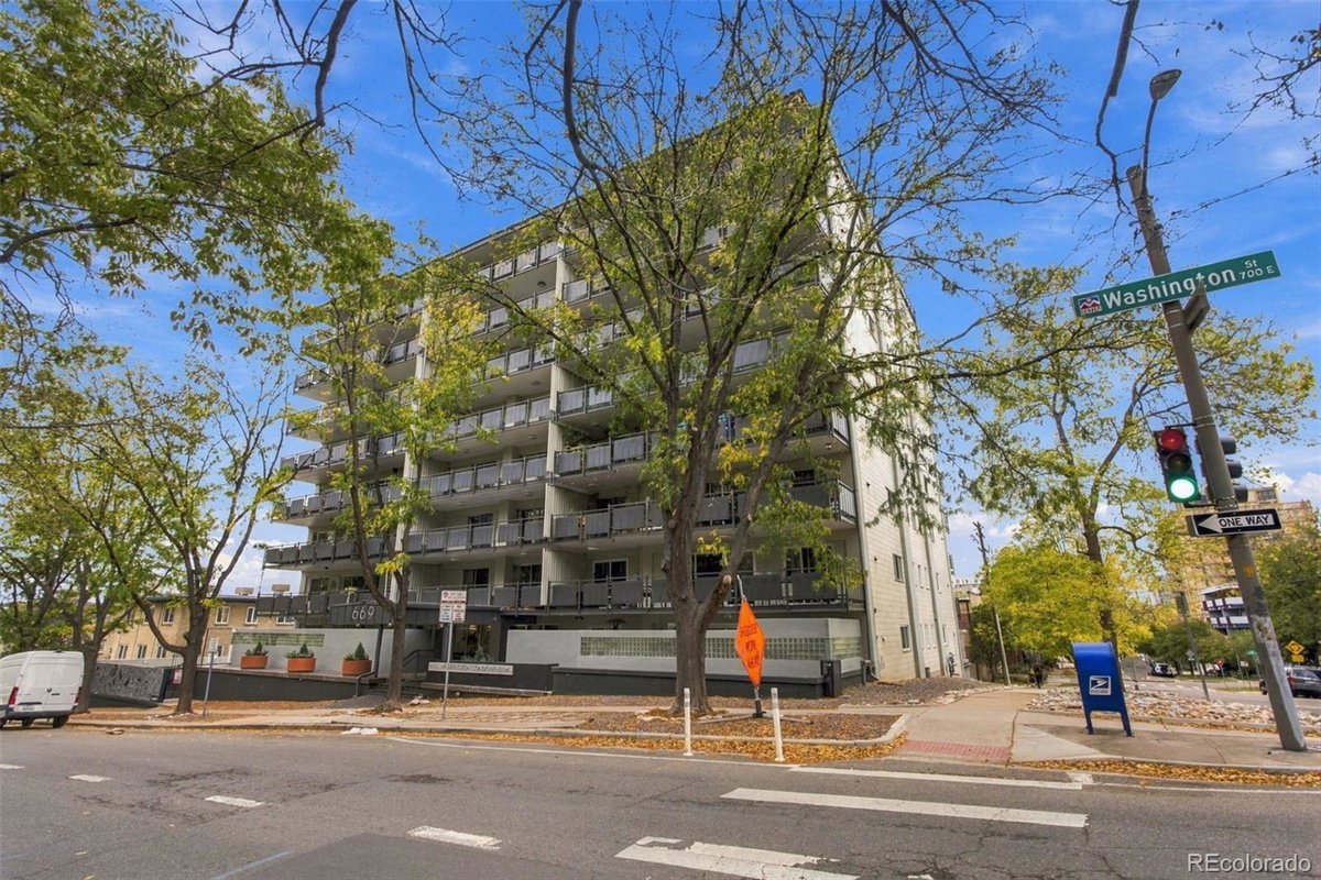669 N Washington Street #303