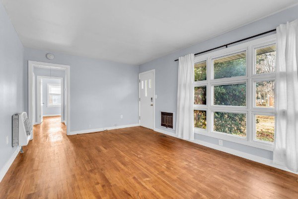 105 Lynn Dr