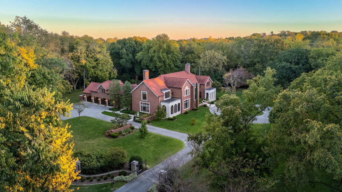 Aerial view of estate at 5623 Hillsboro Pike, Nashville, TN