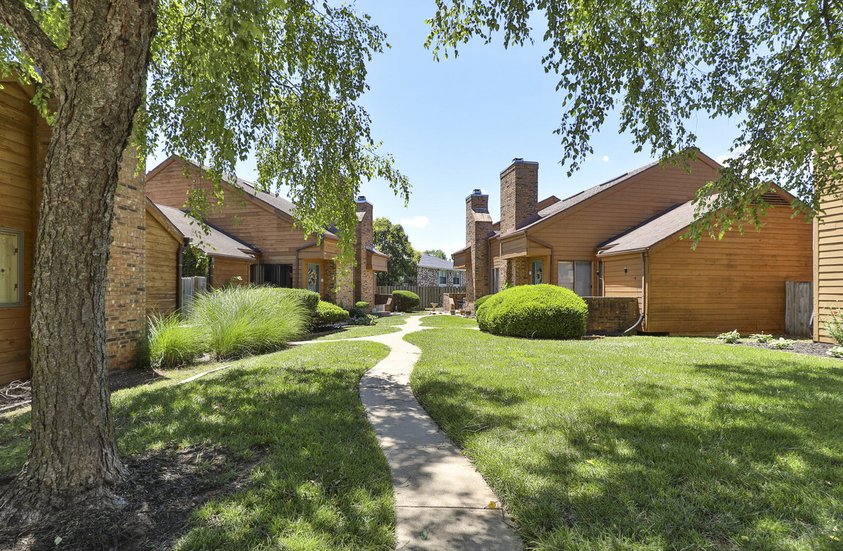 3440 S Delaware Avenue #159, Springfield, MO 65804